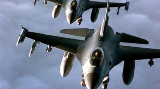 Çin qırıcılarının ABŞ təyyarəsi ilə “hava rəqsi” - VİDEO 