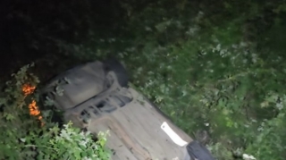 Lənkəranda 17 yaşlı gənc avtomobili kanala aşırdı, xəsarət alanlar var