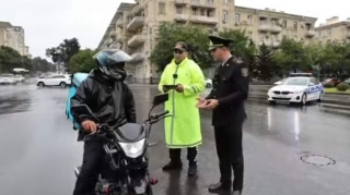 Yol polisi motosiklet və moped sürücülərini məsuliyyətli olmağa ÇAĞIRIR - VİDEO 