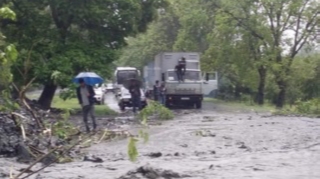 Села Загаталы затоплены, перекрыта магистраль   - ФОТО