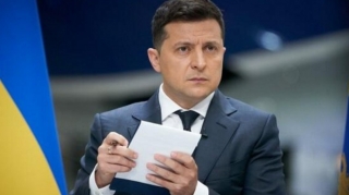 Zelenski azərbaycanlıları təltif edib