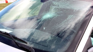 Sumqayıtda avtomobilin şüşələrini sındıran şəxs saxlanıldı 