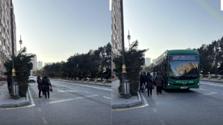 Bəzi dayanacaqlara görə avtobuslar yolun ortasında dayanmalı olur; həll yolu nədir? - FOTO 