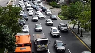 Bakının bu küçəsində “yaşıl dalğa” tətbiq edilir   - FOTO