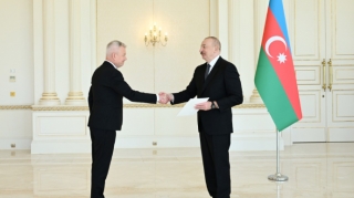 Prezident Polşanın yeni səfirinin etimadnaməsini qəbul edib - FOTOLAR 