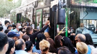 Bakı və Gəncədə vətəndaşlar "BakuBus"ların azlığından şikayətçidirlər - VİDEO 