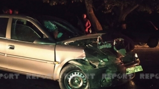 Oğuzda avtomobillər toqquşub, xəsarət alanlar var  - FOTO