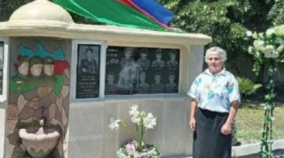 Azərbaycanda İLK:  Qadın müəllim şəhid şagirdinin adına bulaq tikdi  - FOTO