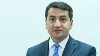 "Regionda üç və çoxtərəfli əməkdaşlıq fayda verə bilər" - Hikmət Hacıyev 