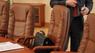 Naxçıvanda onlar da vəzifədən azad olundu 