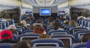 Təyyarədə ayaqyolu növbələrinə qəribə çarə - KAMERA