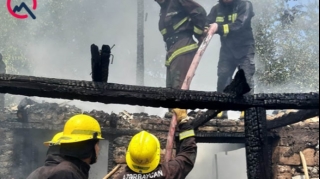 Şəkidə tövlə içərisindəki heyvanlarla birlikdə yandı - Foto 