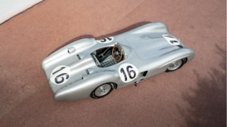 На аукционах RM Sotheby's за год 75 машин установили рекорд цены - ФОТО