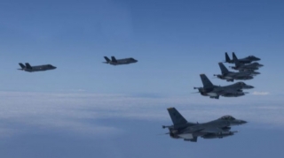 Cənubi Koreya KXDR-in 180 döyüş təyyarəsini hərəkətə gətirdiyini açıqlayıb 