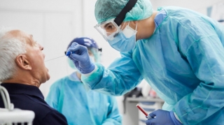 ÜST:  Koronavirusa yoluxanların sayı ardıcıl yeddi həftədir artır