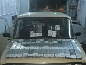 Avtomobildən siqaret və spirtli içkilər aşkar olunub - FOTO