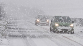 Bəzi yollarda buzlaşma var - AÇIQLAMA 