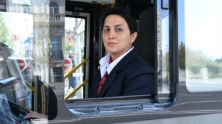 Qadın müəllim niyə avtobus sürücüsü işləməyə qərar verdi? - EKSPERT 