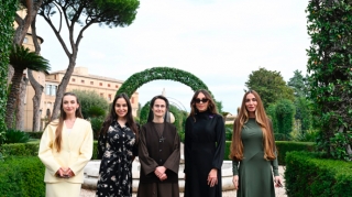 Prezident ailəsi Vatikan bağlarında - FOTO - VİDEO