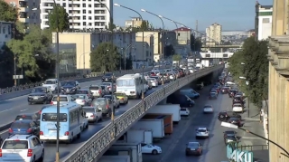 Bakının bu küçə və prospektlərində tıxac var