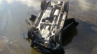 Yevlaxda “Mercedes” kanala aşdı, hərbçimiz öldü   - FOTO - YENİLƏNİB