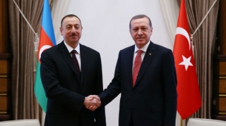 İlham Əliyev Rəcəb Tayyib Ərdoğanı Füzuli rayonunda qarşılayıb