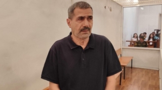 Qızını əxlaqsızlığa görə öldürmək istəyən atanın cəzası dəyişdirilmədi 