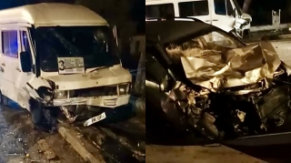 Şirvanda avtobusla toqquşan “Opel” tanınmaz hala düşdü   - VİDEO