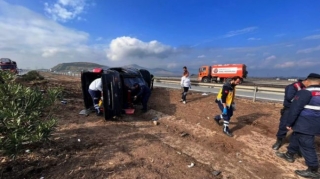 Türkiyədə mikroavtobus qəzaya uğrayıb, ölən və yaralananlar var  - FOTO