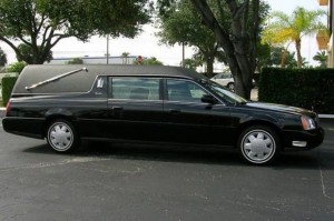 Meyit daşıyan avtomobil qaçırıldı