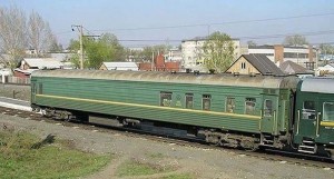 Məhbusları aparan vaqon alışıb