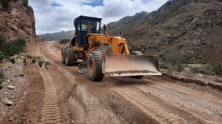 Şərurda avtomobil yolunda selin fəsadları aradan qaldırılır - FOTO