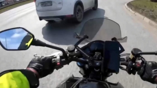 Qayda pozan sürücülər döngədə qəza törətdilər - VİDEO 