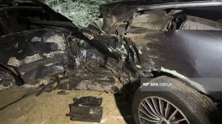 Bakıda dörd maşın toqquşdu, üç nəfər öldü   - FOTO - YENİLƏNİB