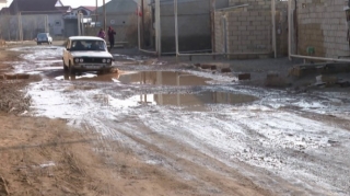 Bu küçənin sakinlərinin yol dərdi illərdir ki, bitmir - VİDEO 