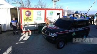 Sülhməramlıların avtomobilləri Xankəndi yolunda maneəsiz hərəkət edirlər  