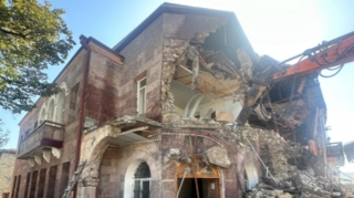 Xankəndidə qondarma rejimin “XİN”inin  binası sökülür - FOTO - VİDEO