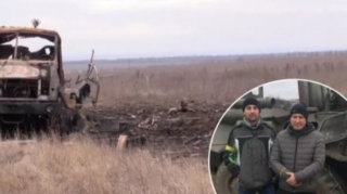 Ukraynada dəmiryolçular Rusiyanın zirehli texnikasını tələyə saldılar  - VİDEO