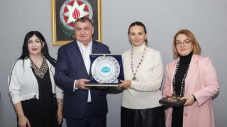 Qənirə Paşayeva Dünya Axıska Türkləri Birliyinin başqanı ilə görüşdü - FOTO