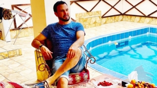 Nadir Qafarzadə haqqındakı statusa söyüşlə cavab verdi