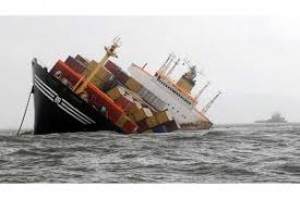 Yaponiya sahillərində yük gəmisinin batması nəticəsində 13 nəfər itkin düşüb