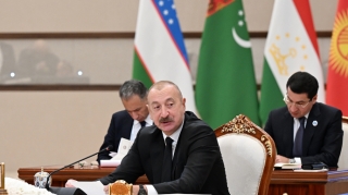 Prezident Xəzərin dibi ilə çəkiləcək elektrik kabelindən danışdı 