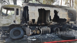 Bakıda dəhşətli PARTLAYIŞ  - Yanacaqdaşıyan avtomobil yandı   - FOTO - VİDEO