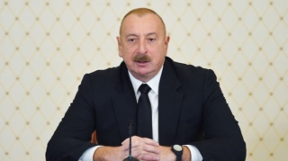 “Bakıda hər kəs hər şeyi bilir” - Prezident 