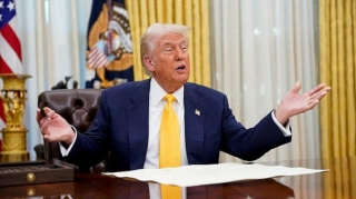 Tramp İranı bir gecəyə məhv etməklə hədələdi 