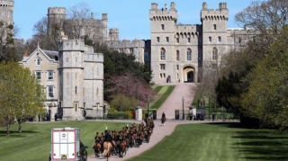 Vindzor qəsri üzərindən istənilən uçuş rəsmi olaraq qadağan edildi