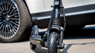 Bakı küçələrində yeni təhlükə - SKUTERLƏR  - VİDEO