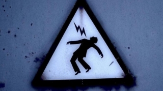 Qubada fəhlə faciəvi şəkildə ölüb