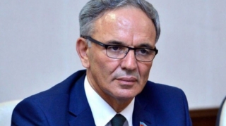 Əflatun Amaşov qəza keçirdi - FOTO 