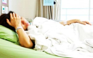 Şəkidə 26 yaşlı iki uşaq anası qızdırmadan öldü